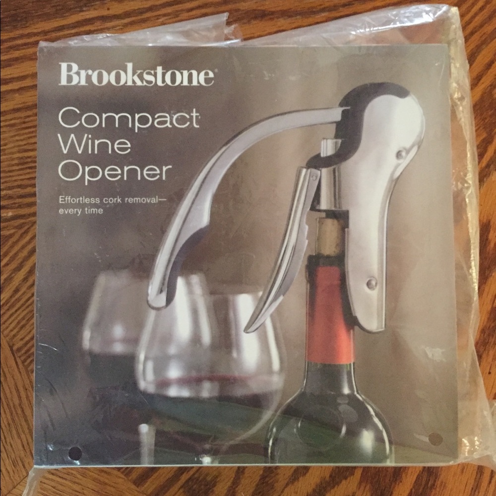 Brookstone compact wine opener